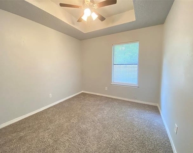 4131 Crossgate Court - Photo Thumbnail 19