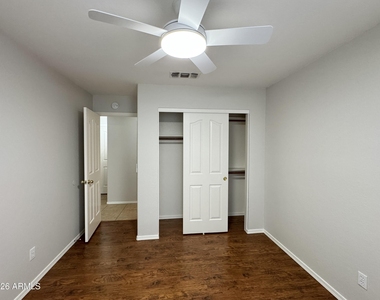 2302 E Edna Avenue - Photo Thumbnail 18