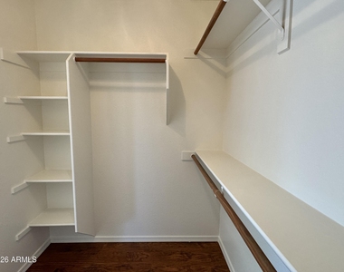 2302 E Edna Avenue - Photo Thumbnail 31