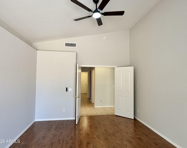 2302 E Edna Avenue - Photo Thumbnail 24