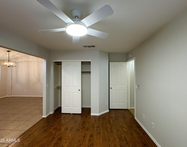 2302 E Edna Avenue - Photo Thumbnail 7