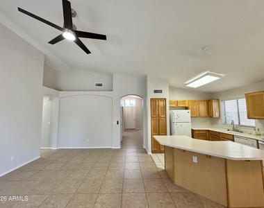 2302 E Edna Avenue - Photo Thumbnail 9