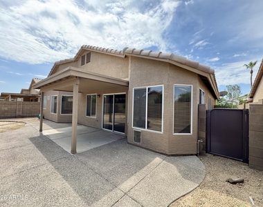 2302 E Edna Avenue - Photo Thumbnail 35