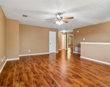 2232 Chestnut Drive - Photo Thumbnail 14