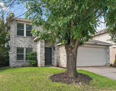 2232 Chestnut Drive - Photo Thumbnail 1