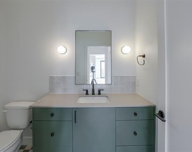 309 W Daggett Avenue - Photo Thumbnail 11