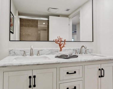 2866 Ne 30th Street - Photo Thumbnail 33