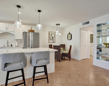 2866 Ne 30th Street - Photo Thumbnail 10