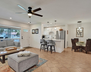 2866 Ne 30th Street - Photo Thumbnail 7