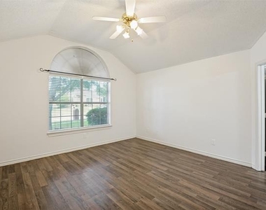 8116 Ship Street - Photo Thumbnail 6