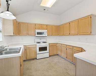 8116 Ship Street - Photo Thumbnail 3