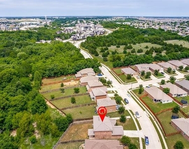 1608 Persimmon Drive - Photo Thumbnail 28