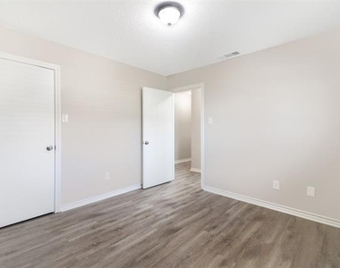 2179 Southern Place - Photo Thumbnail 24