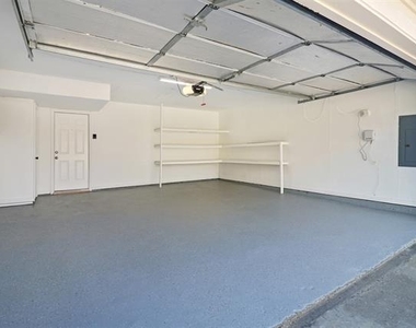 2179 Southern Place - Photo Thumbnail 32