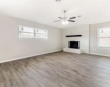 2179 Southern Place - Photo Thumbnail 16