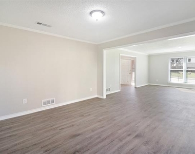 2179 Southern Place - Photo Thumbnail 14