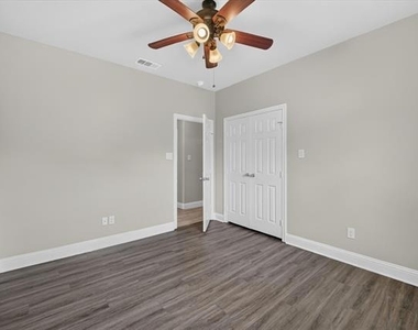 3205 Bois D Arc Street - Photo Thumbnail 16