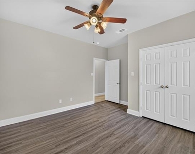 3205 Bois D Arc Street - Photo Thumbnail 15