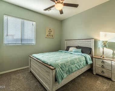 1546 E Azalea Drive - Photo Thumbnail 13