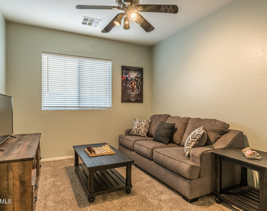 1546 E Azalea Drive - Photo Thumbnail 6