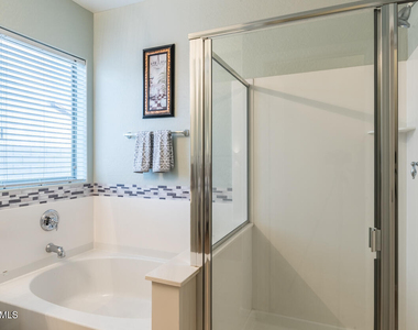 1546 E Azalea Drive - Photo Thumbnail 10