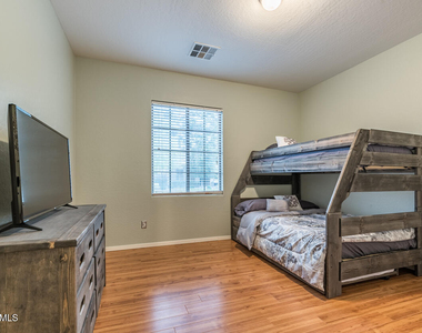 1546 E Azalea Drive - Photo Thumbnail 15