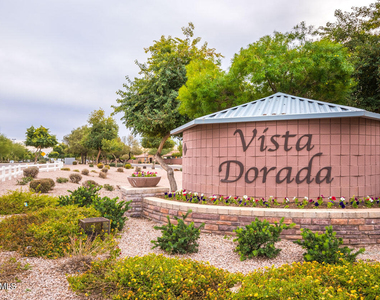 1546 E Azalea Drive - Photo Thumbnail 18