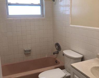 616 W Broward Street - Photo Thumbnail 8