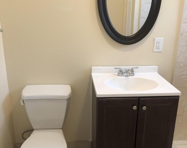 616 W Broward Street - Photo Thumbnail 4