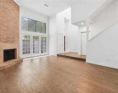 3618 Gillespie Street - Photo Thumbnail 6