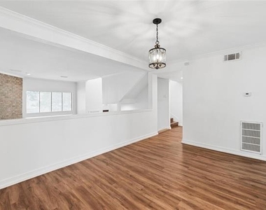 3618 Gillespie Street - Photo Thumbnail 12