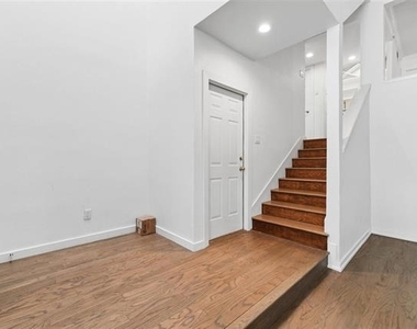 3618 Gillespie Street - Photo Thumbnail 9
