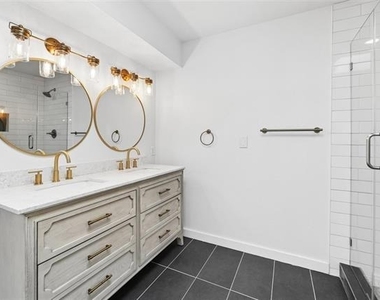 3618 Gillespie Street - Photo Thumbnail 22