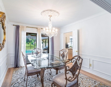 12775 Guilford Circle - Photo Thumbnail 10