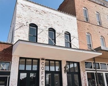206 Mckinney Street - Photo Thumbnail 11