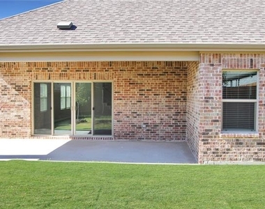 1602 Lannon Lane - Photo Thumbnail 19