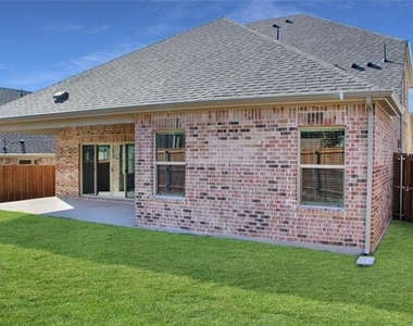 1602 Lannon Lane - Photo Thumbnail 21