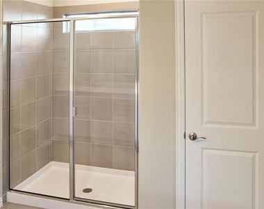 1602 Lannon Lane - Photo Thumbnail 15