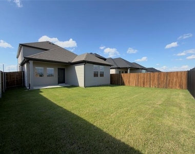 120 Millwood Road - Photo Thumbnail 32