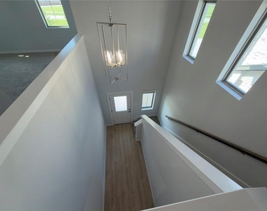 120 Millwood Road - Photo Thumbnail 9