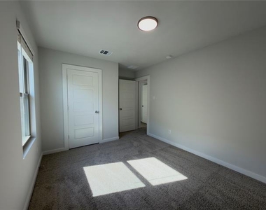 120 Millwood Road - Photo Thumbnail 17