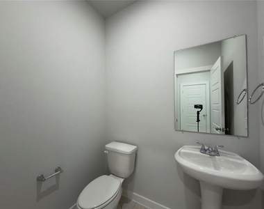 120 Millwood Road - Photo Thumbnail 16