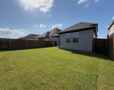 120 Millwood Road - Photo Thumbnail 31