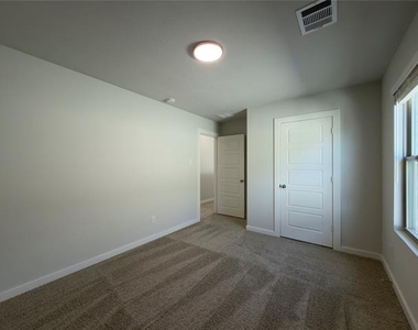120 Millwood Road - Photo Thumbnail 21