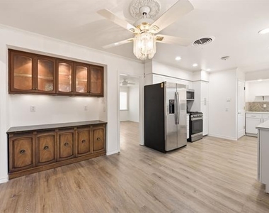 2417 Muret Street - Photo Thumbnail 7