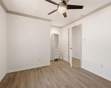 2417 Muret Street - Photo Thumbnail 17