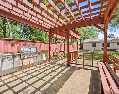2417 Muret Street - Photo Thumbnail 27