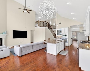 14224 Blueberry Hill Drive - Photo Thumbnail 4