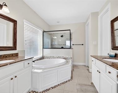 14224 Blueberry Hill Drive - Photo Thumbnail 12