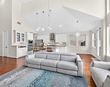 14224 Blueberry Hill Drive - Photo Thumbnail 7